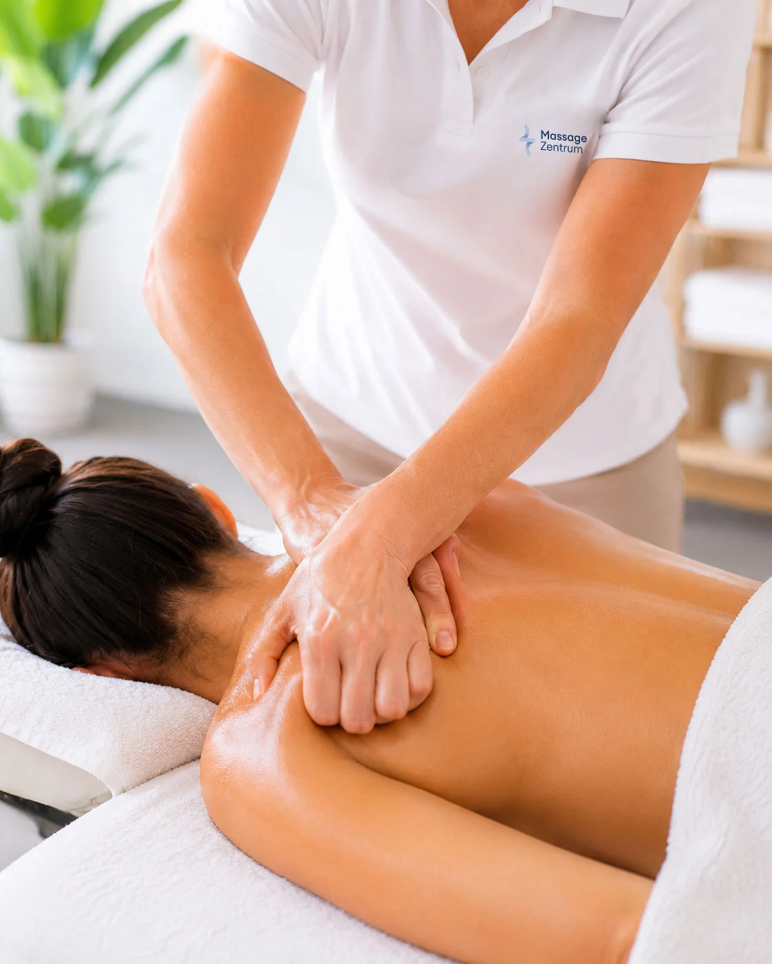 Sportmassage für aktive Menschen in der Praxis an der Centralstrasse in Sursee